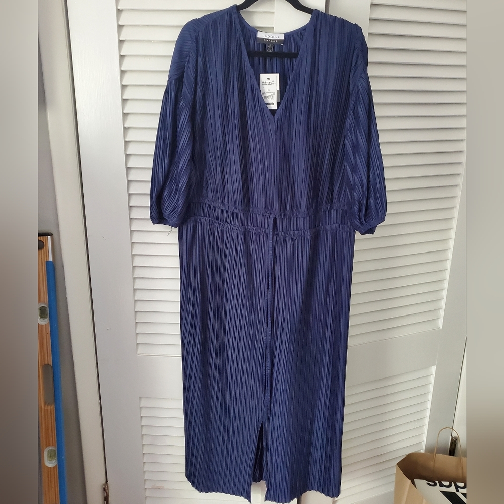 Eloquii Elements Women's Plus Size Puff Sleeve Plisse Dress Navy / size 20